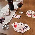 Center & Free Parking ديبريتْسين