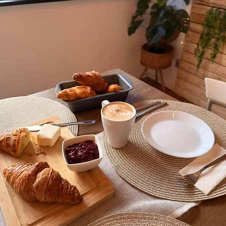 Center & Free Parking *