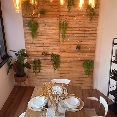 Center, Free Parking - Rest & Nest Boho *