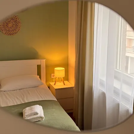 Center, Free Parking - Rest & Nest Boho Апартаменты Дебрецен
